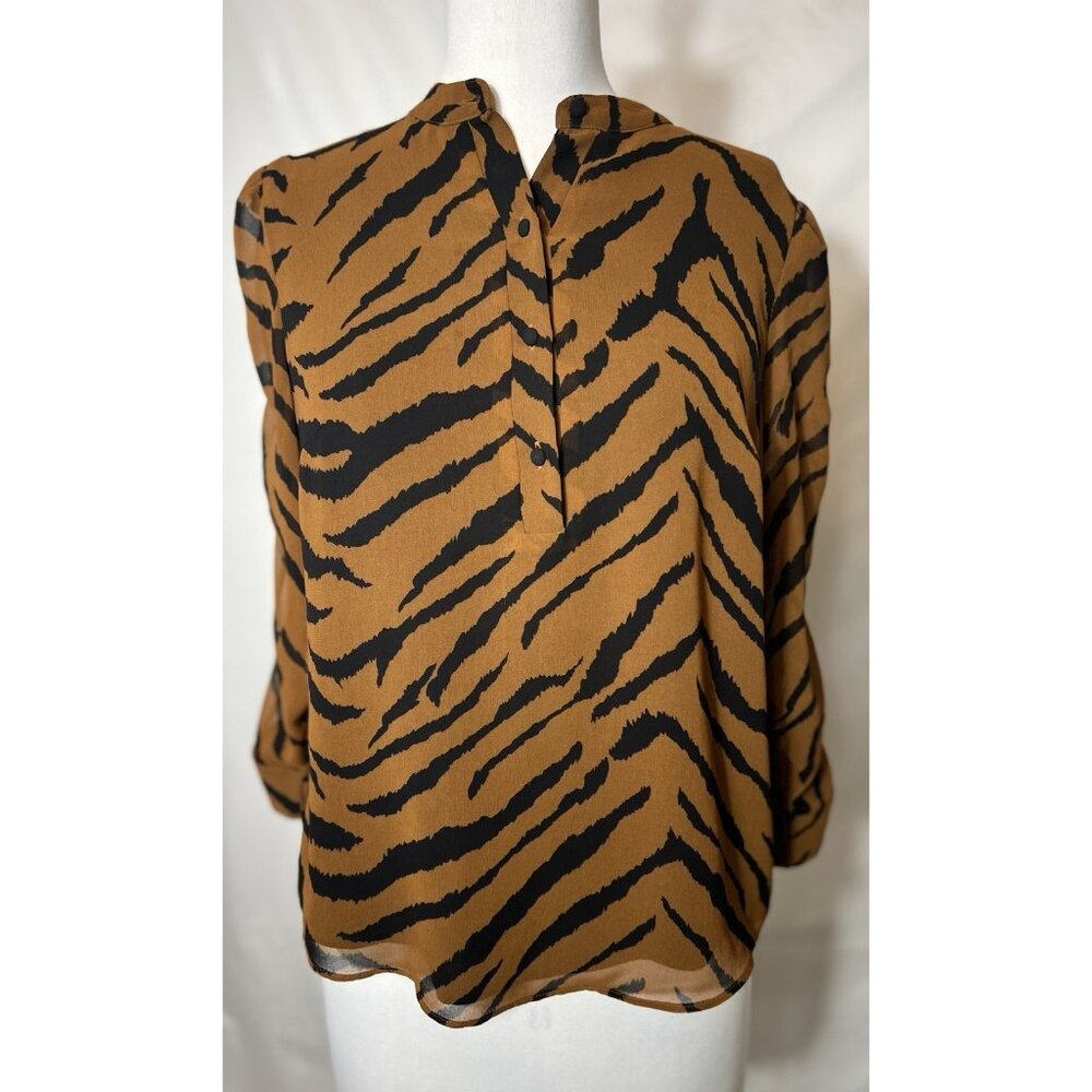 White House Black Market 3/4 Sleeve Tiger Print Ruched-Sleeve Women’s Size Small